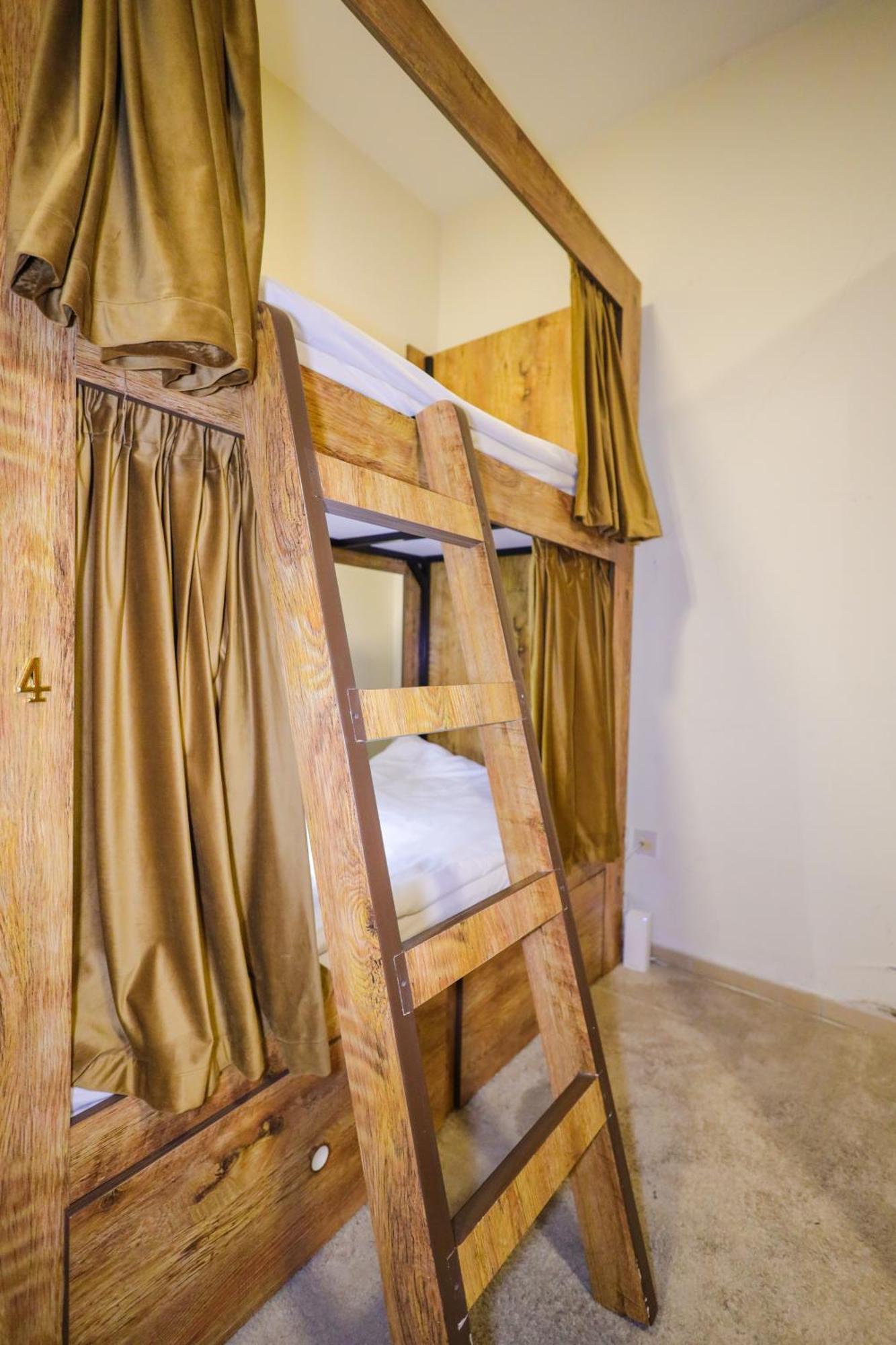 Lunar Hostel Plus ดูไบ ภายนอก รูปภาพ