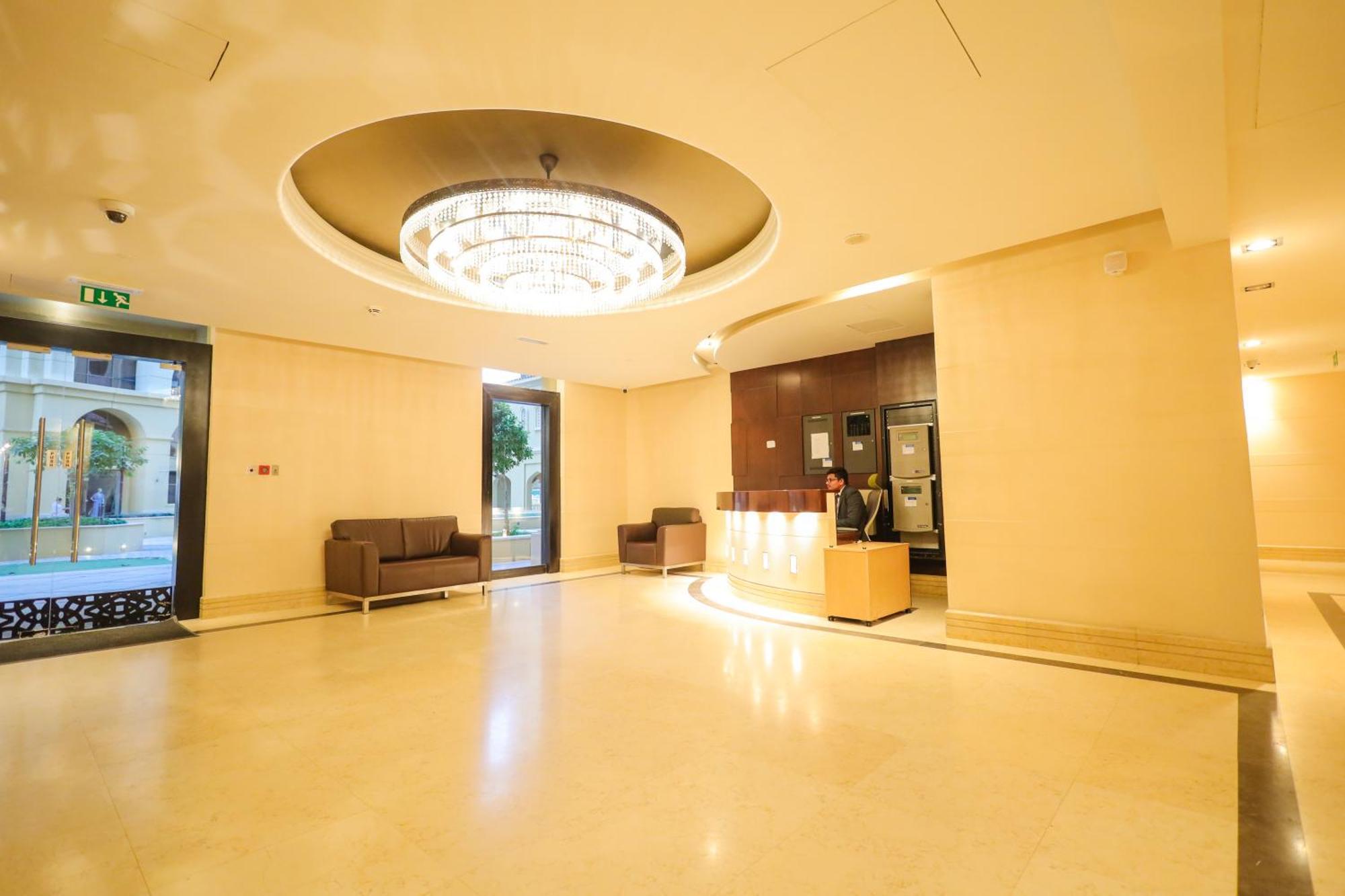 Lunar Hostel Plus ดูไบ ภายนอก รูปภาพ