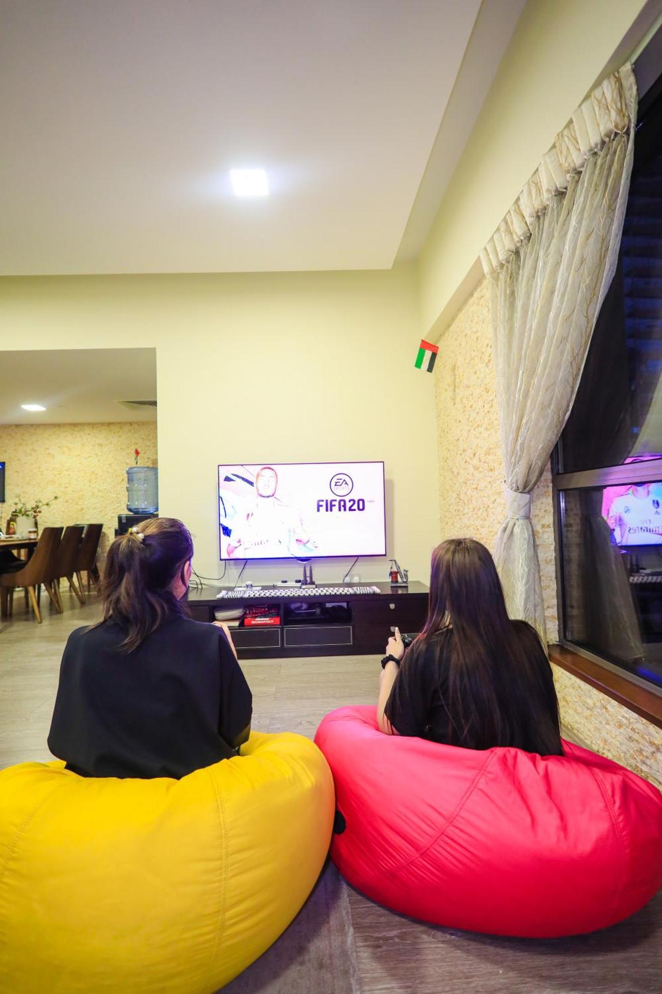 Lunar Hostel Plus ดูไบ ภายนอก รูปภาพ